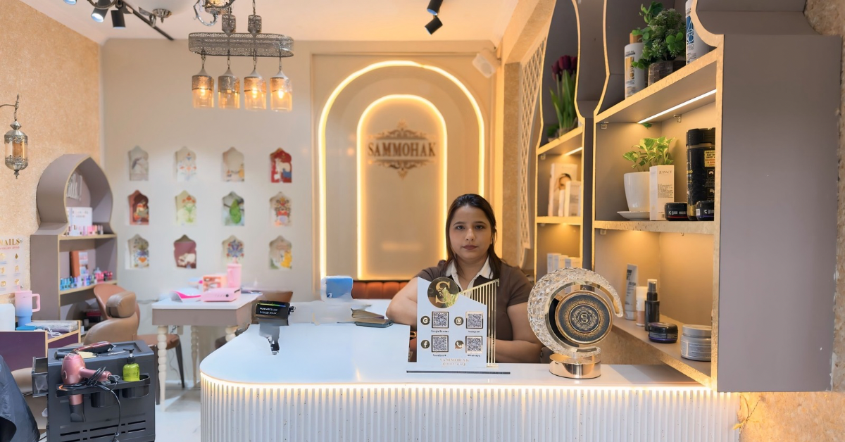 The welcome desk at Sammohak Salon, Jaipur